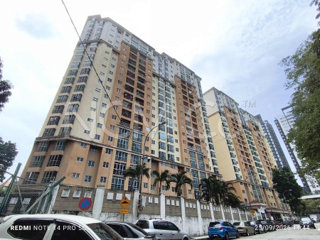 Apartment For Auction at Sri Jati II