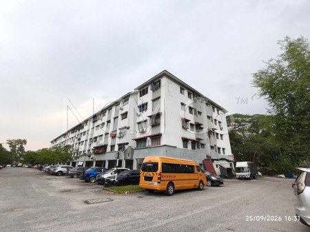 Apartment For Auction at Pangsapuri Jati