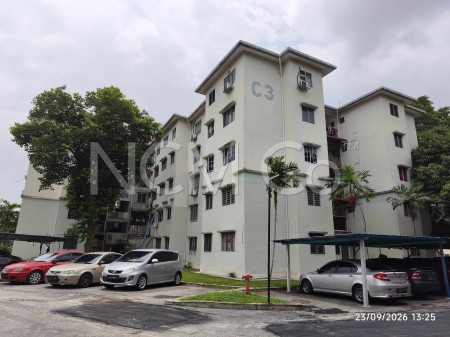 Apartment For Auction at Camelia Court
