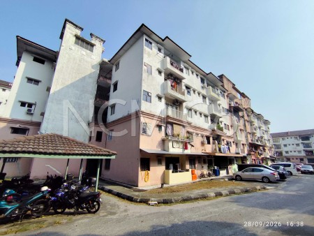 Apartment For Auction at Pangsapuri Kempas