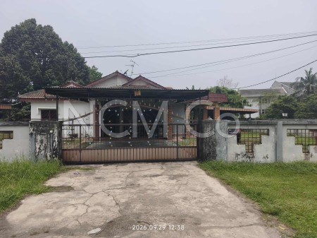 Bungalow House For Auction at Taman Alam Shah