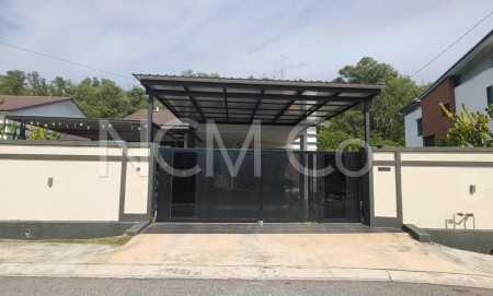 Bungalow House For Auction at Yarra Park