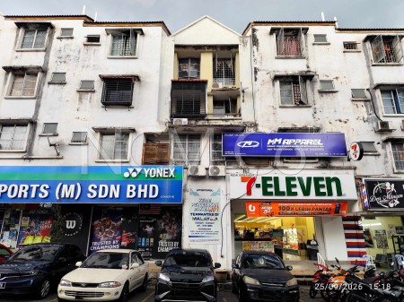 Apartment For Auction at Section 15
