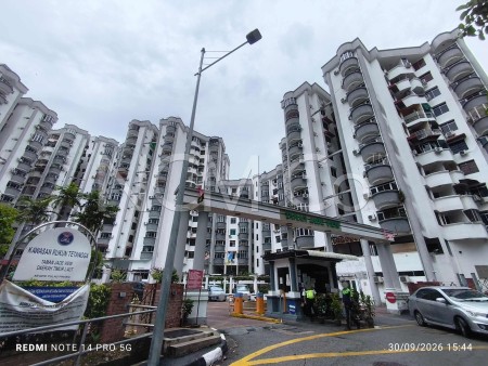 Apartment For Auction at Jade View