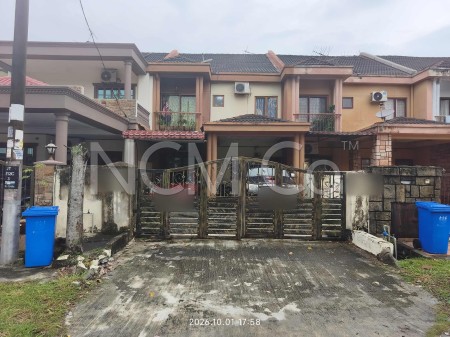 Terrace House For Auction at Section 7