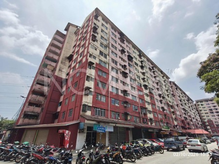 Apartment For Auction at Desa Mentari