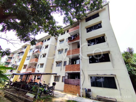 Flat For Auction at Seksyen 1