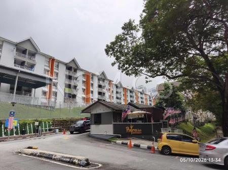 Apartment For Auction at Putra Apartment