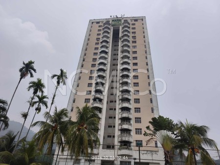 Condo For Auction at Casa Mila Victoria