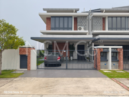 Terrace House For Auction at Elmina West