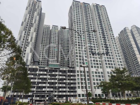 Serviced Residence For Auction at D'Summit Residence