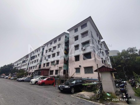 Flat For Auction at Pangsapuri Baiduri