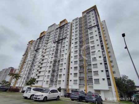 Apartment For Auction at De Palma Apartment