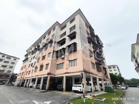 Apartment For Auction at Apartment Melor