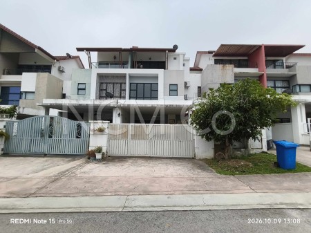 Terrace House For Auction at Cahaya Alam