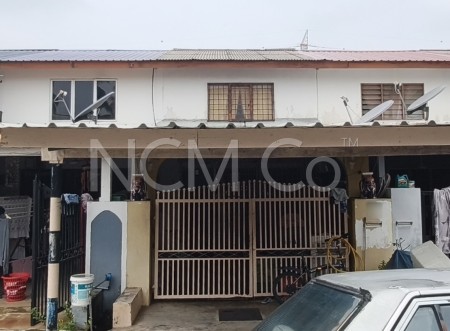 Terrace House For Auction at Taman Serdang Jaya