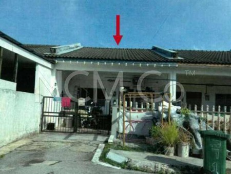 Terrace House For Auction at Samarindah