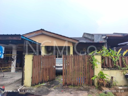Terrace House For Auction at Desa Kundang