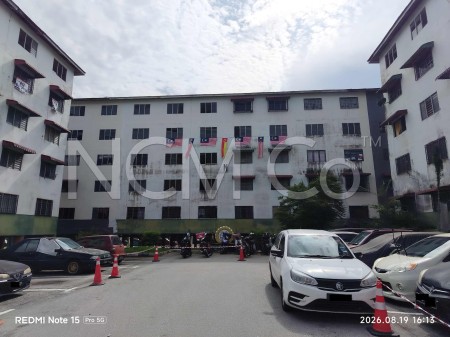 Apartment For Auction at Kenanga Apartment