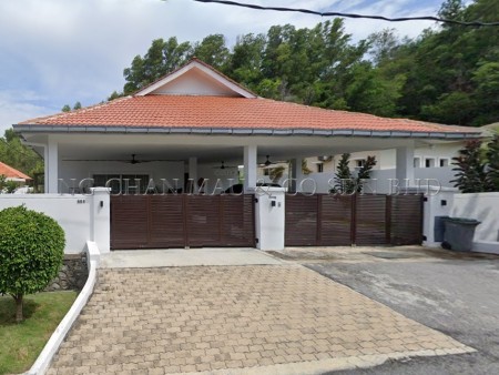 Bungalow House For Auction at Park Avenue