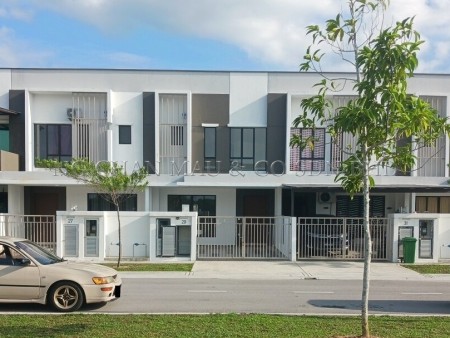 Terrace House For Auction at Setia Ecohill 2