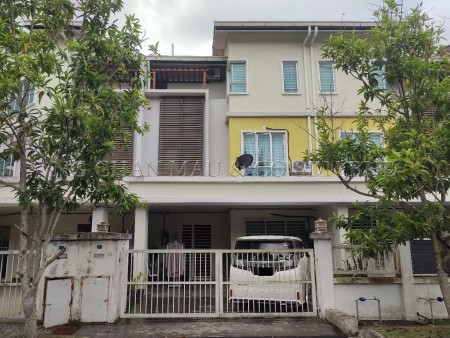 Terrace House For Auction at Taman Kantan Permata