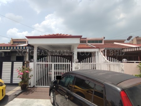 Terrace House For Auction at Taman Palm Grove