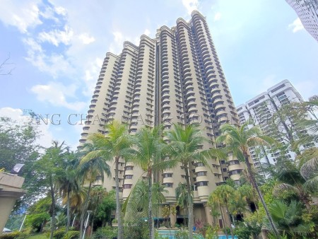 Penthouse For Auction at Villa Puteri