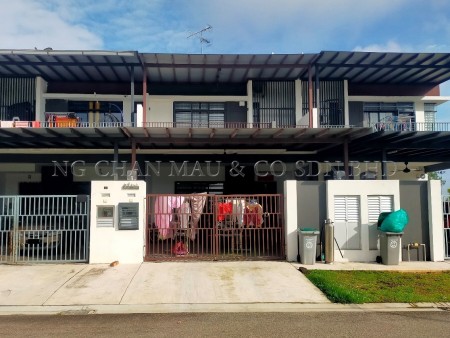 Terrace House For Auction at Meridin East
