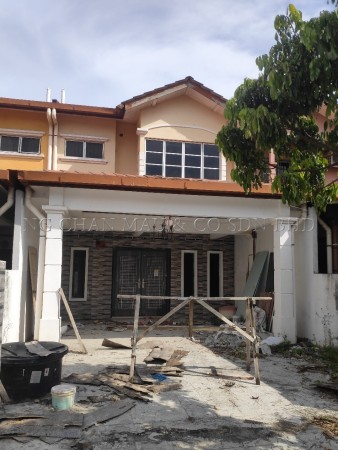 Terrace House For Auction at Kemuning Bayu