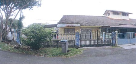 Terrace House For Auction at Taman Muzaffar Shah