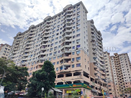 Apartment For Auction at Saujana Ria Apartment