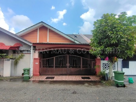 Terrace House For Auction at Taman Seri Mahkota Aman