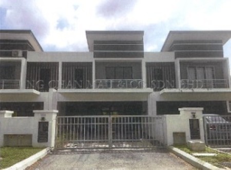 Terrace House for Auction