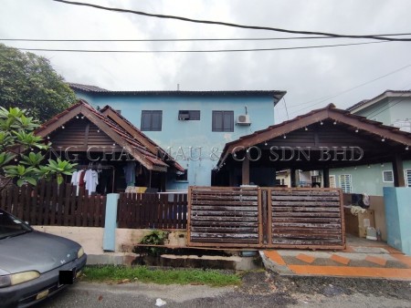 Terrace House For Auction at Taman Harumanis