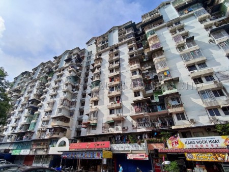 Flat For Auction at Desa Intan