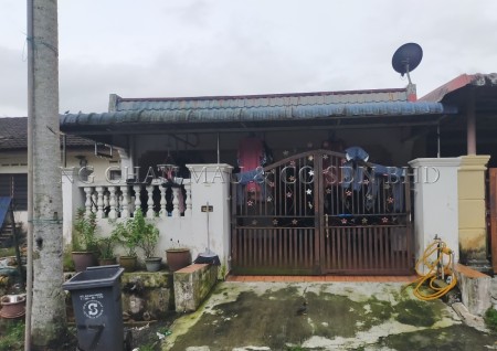 Terrace House For Auction at Taman Teratai