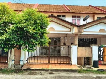 Terrace House For Auction at Taman Alam Perdana