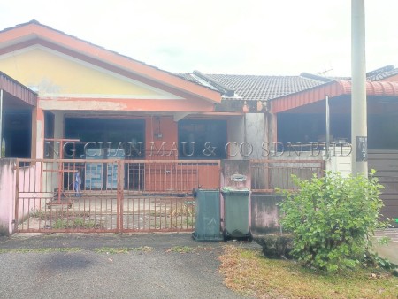 Terrace House For Auction at Taman Lagenda