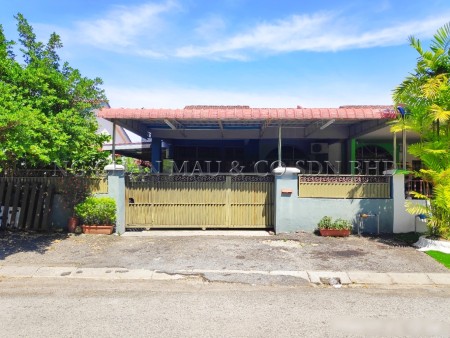 Terrace House For Auction at Medan Klebang Restu
