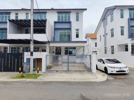 Terrace House For Auction at Taman Pulai Mutiara