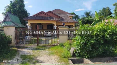 Bungalow House For Auction at Taman Sri Mahang