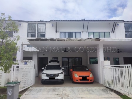 Terrace House For Auction at Hijayu 2