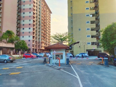Apartment For Auction at Putra Suria Residence