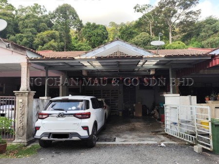 Terrace House For Auction at Taman Semambu