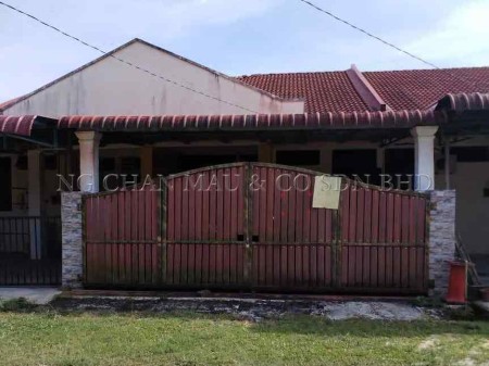 Terrace House For Auction at Kampung Lalang Luas