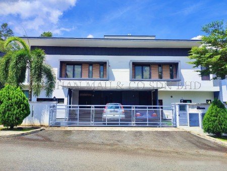 Bungalow House For Auction at Perdana Heights