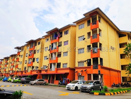 Apartment For Auction at Pangsapuri Merak