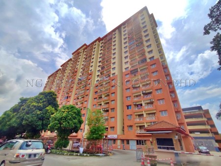 Apartment For Auction at Sri Cempaka Apartment