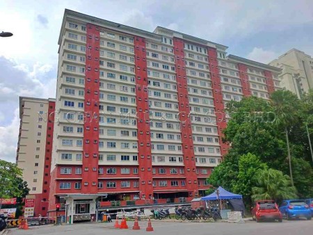 Apartment For Auction at The Lumayan